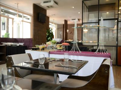 سنتر پوینت سرویسد اپارتمنت تونگ لو