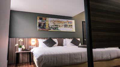 دز هتل اند سویتز بای ویندهام فراسر بوسینز پارک