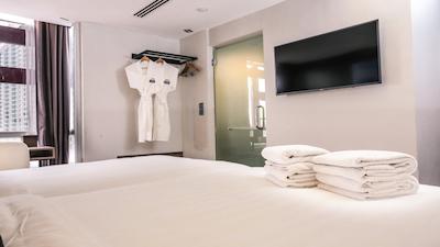 دز هتل اند سویتز بای ویندهام فراسر بوسینز پارک