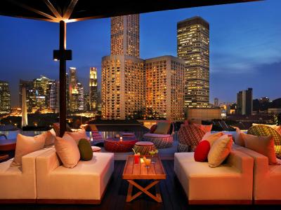 نائومی سنگاپور