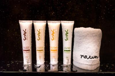 نائومی سنگاپور