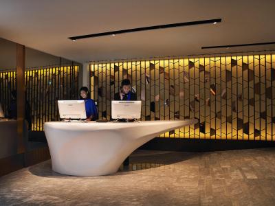 نائومی سنگاپور