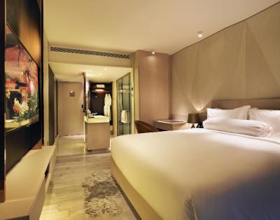 نائومی سنگاپور