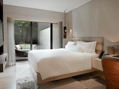 نائومی سنگاپور