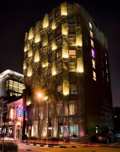 نائومی سنگاپور