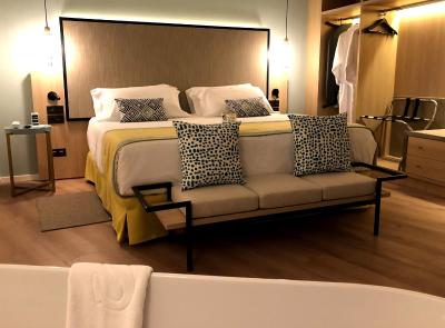 سرکتل سویتز دل مار