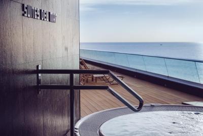 سرکتل سویتز دل مار