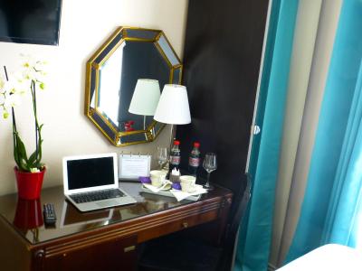 تاماریز هتل پاریز