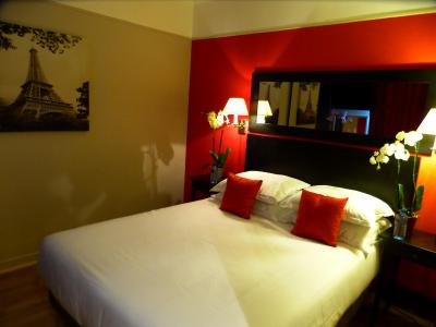 تاماریز هتل پاریز