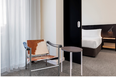 ادینا اپارتمنت هتل پرد