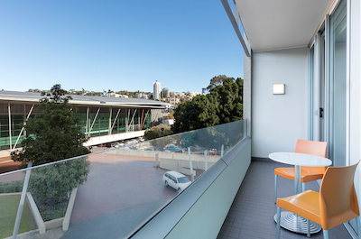 ادینا اپارتمنت هتل پرد