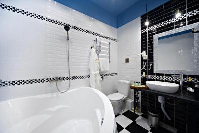 بوتیک هتل چمودانو