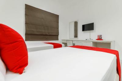 ردورز پلاس @ ستیابودی بارات