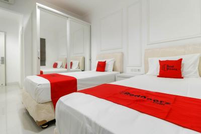 ردورز پلاس @ ستیابودی بارات