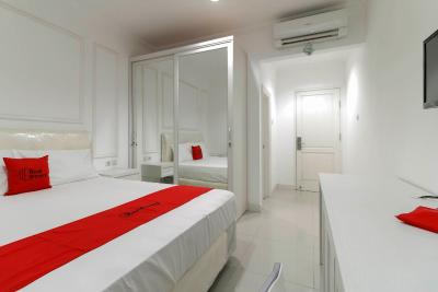 ردورز پلاس @ ستیابودی بارات