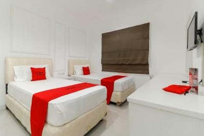 ردورز پلاس @ ستیابودی بارات