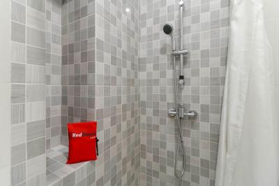 ردورز پلاس @ ستیابودی بارات