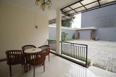 ردورز نیر مرکو بوانا ونیورسیتی