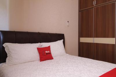 ردورز نیر مرکو بوانا ونیورسیتی