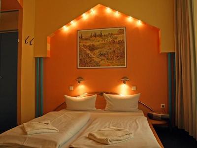 ارت هتل چارلتنبورجر هف