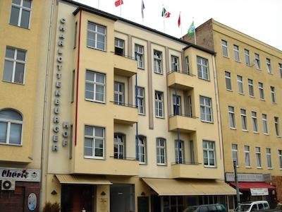 ارت هتل چارلتنبورجر هف