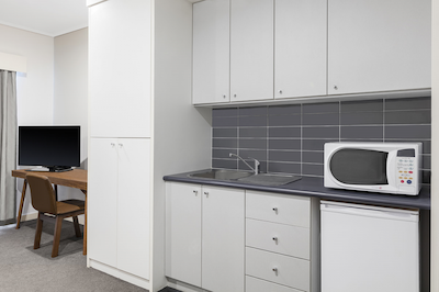 ادینا اپارتمنت هتل پرد باراک پلازا