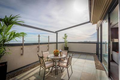 کلتون ویتز هتل