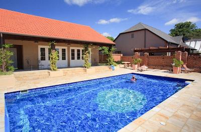 گراند مرکور نلسُن مناکو اپارتمنتز