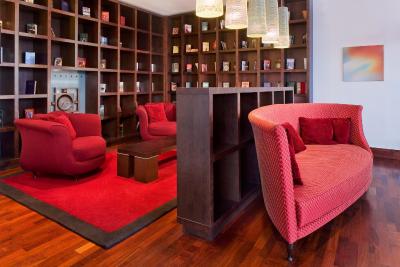 مامیسون آل-سوئیتس اسپا هتل پوکروکا