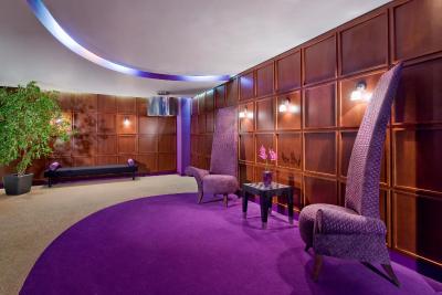 مامیسون آل-سوئیتس اسپا هتل پوکروکا