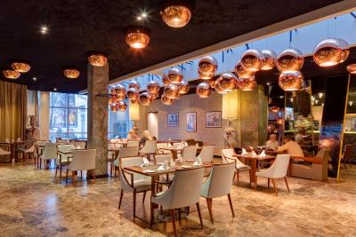 مامیسون آل-سوئیتس اسپا هتل پوکروکا