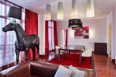 مامیسون آل-سوئیتس اسپا هتل پوکروکا