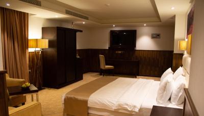 د سکیور این هتل