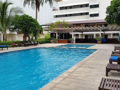 نوتیکال این