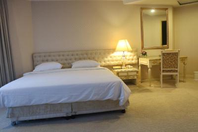 آدریاتیک پالاس