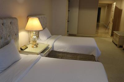 آدریاتیک پالاس