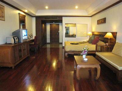 آوالون بیچ ریزورت