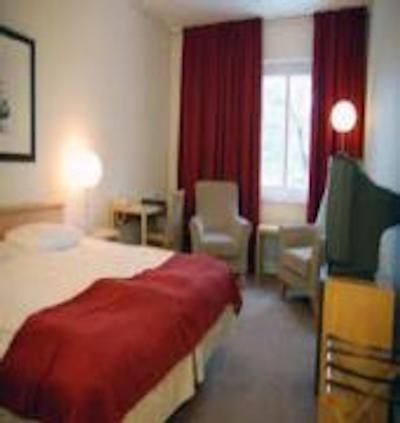 کلارین کالکشن هتل ومان