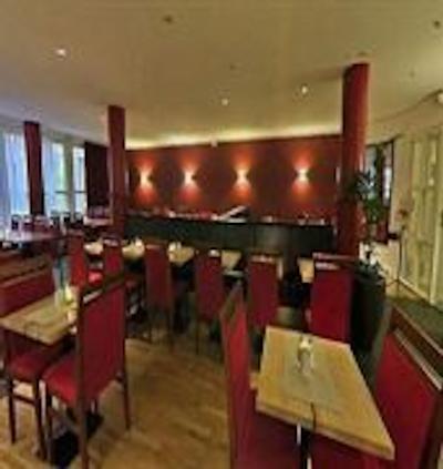 کلارین کالکشن هتل ومان