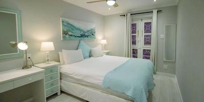 د واترکانت ویلیج