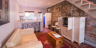 د واترکانت ویلیج