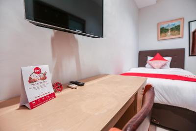 اُیو 135 منتنگ گوست هوس