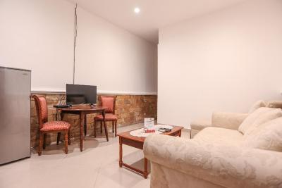 اُیو 135 منتنگ گوست هوس