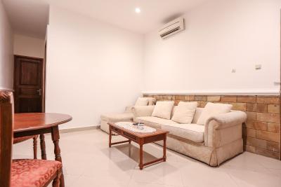 اُیو 135 منتنگ گوست هوس