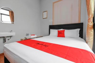 ردورز نیر مانگارای استیشن 2