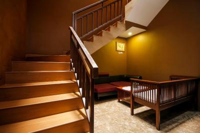 ردورز نیر مانگارای استیشن 2