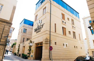 ساندی هتل باکو