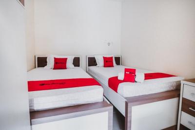 ردورز پلاس نیر سمانگی