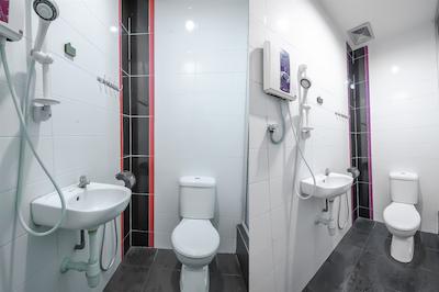 اُیو 582 هتل والک این