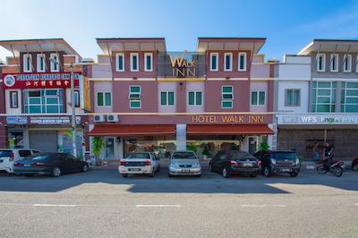 اُیو 582 هتل والک این